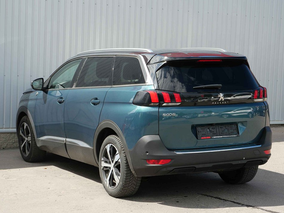 Peugeot 5008 1.5 HDi Crossway