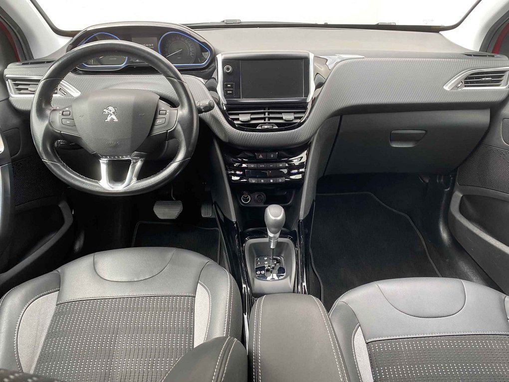 Peugeot 2008 1.2PT Allure