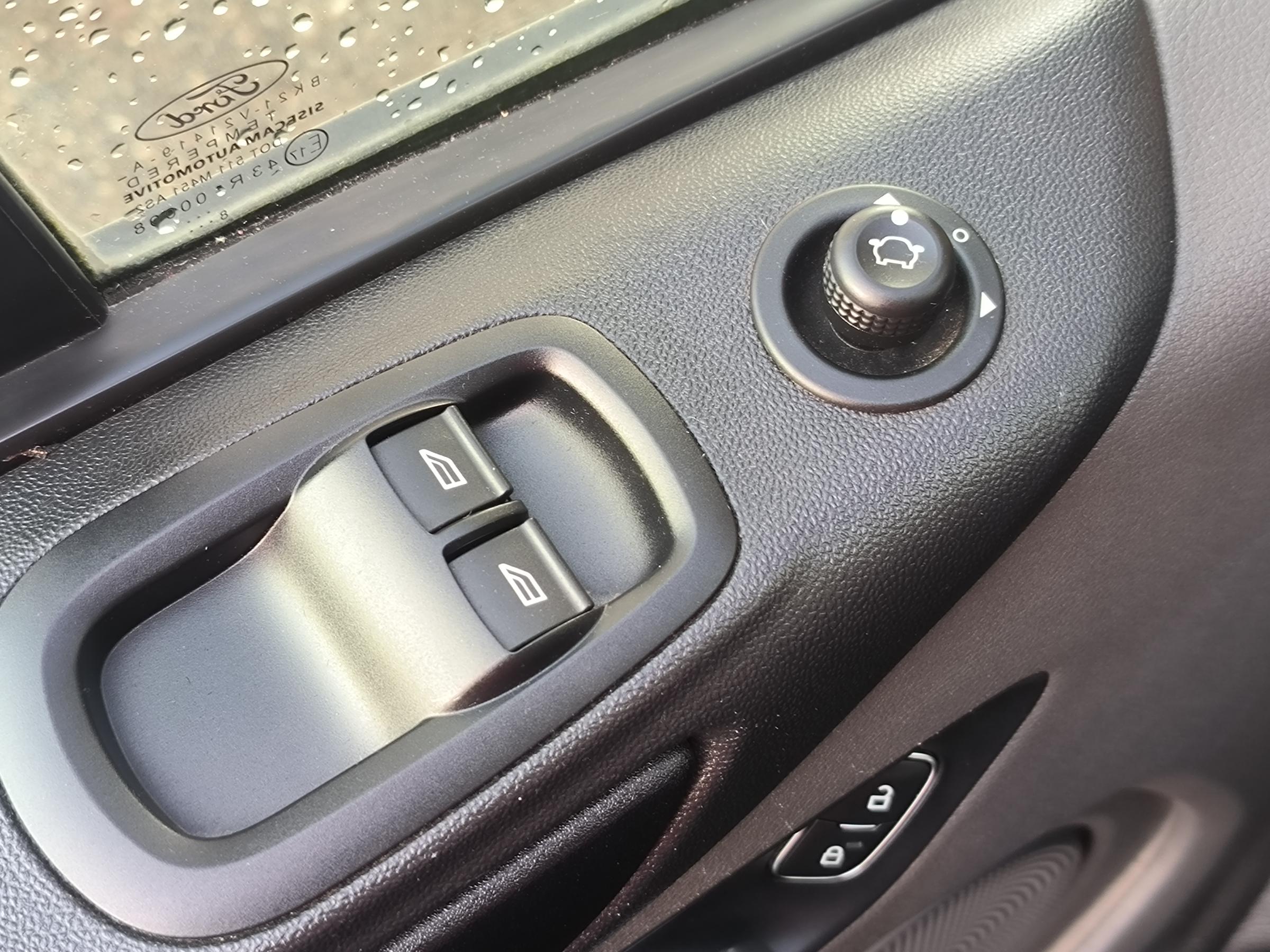 Ford Transit Custom, 2019 - pohled č. 18