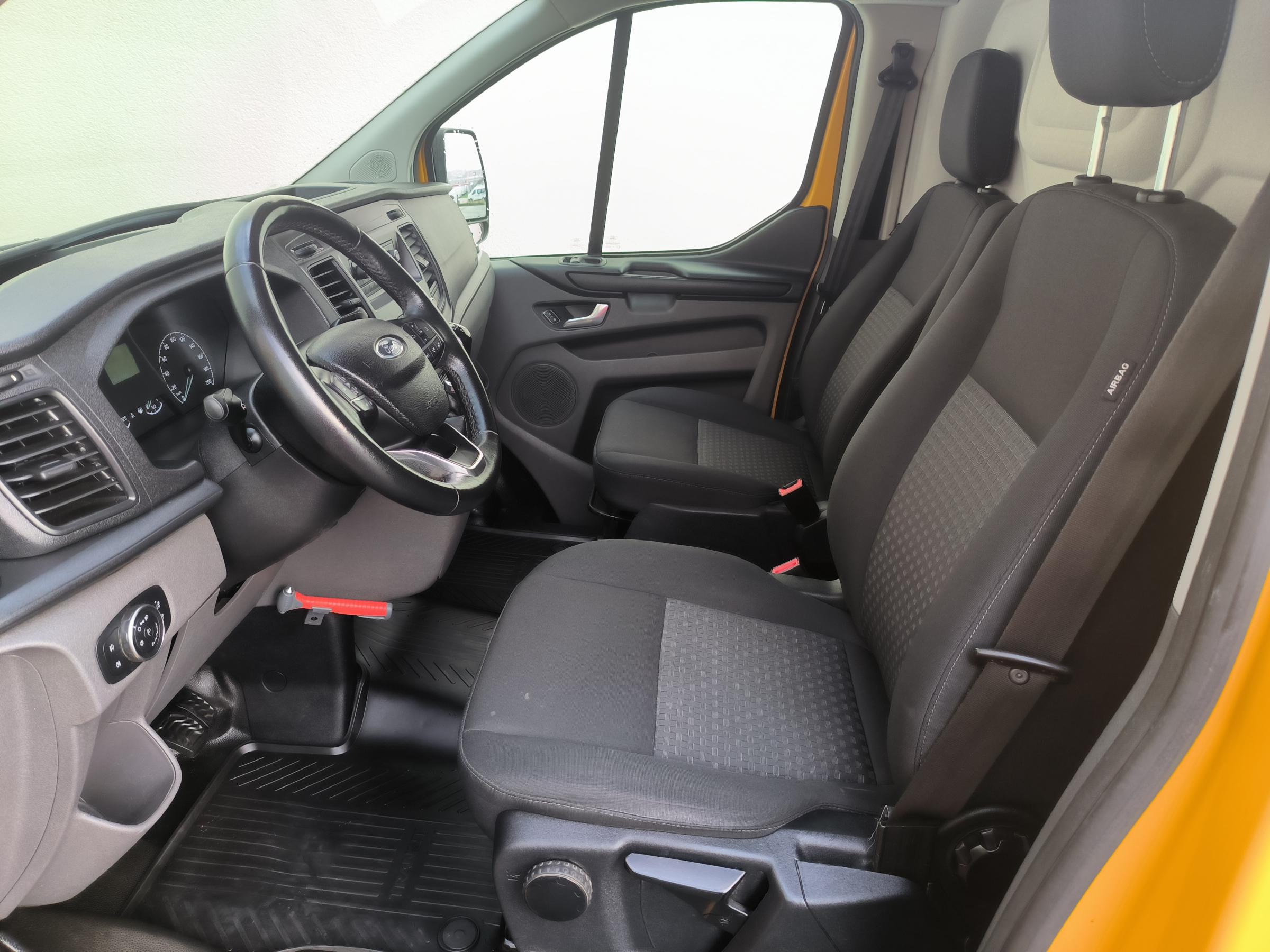 Ford Transit Custom, 2019 - pohled č. 19