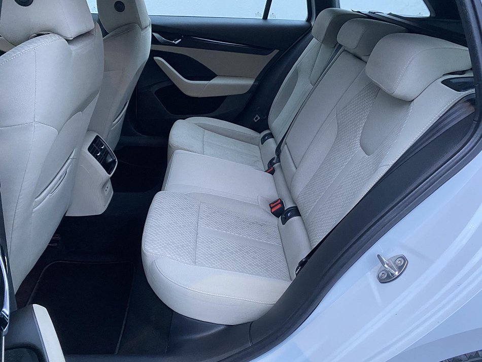 Škoda Octavia IV 2.0 TDi Style