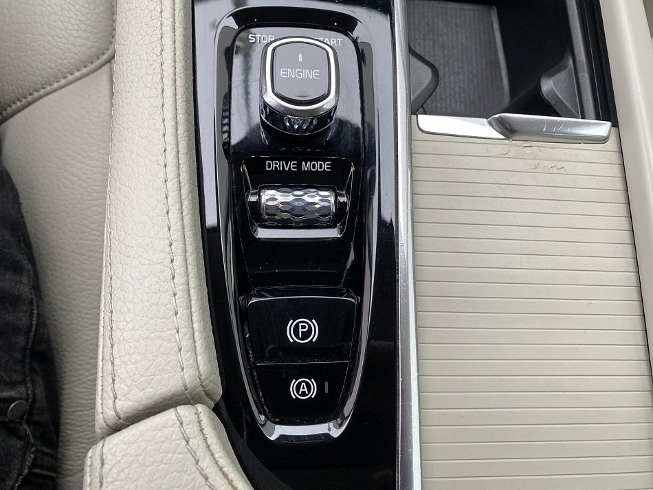 Volvo V90 2.0 D  4x4