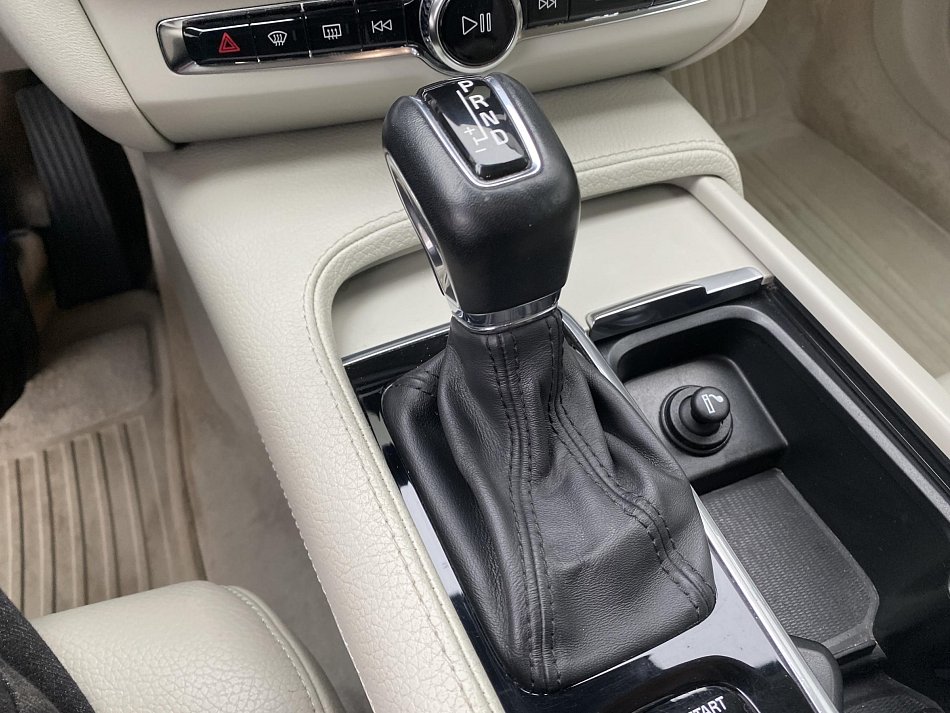 Volvo V90 2.0 D  4x4