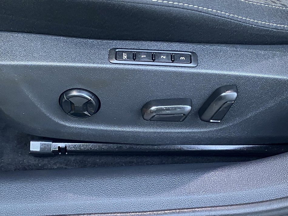 Škoda Octavia IV 1.5TSi e-TEC 