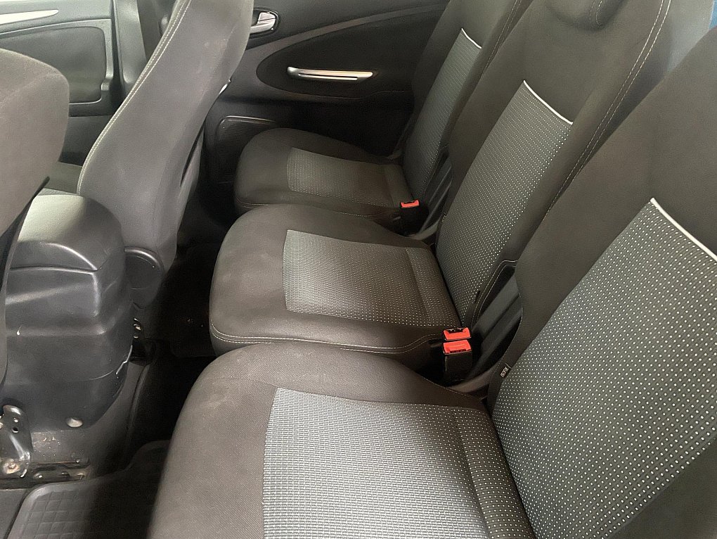Ford Galaxy 2.0 TDCi  7míst