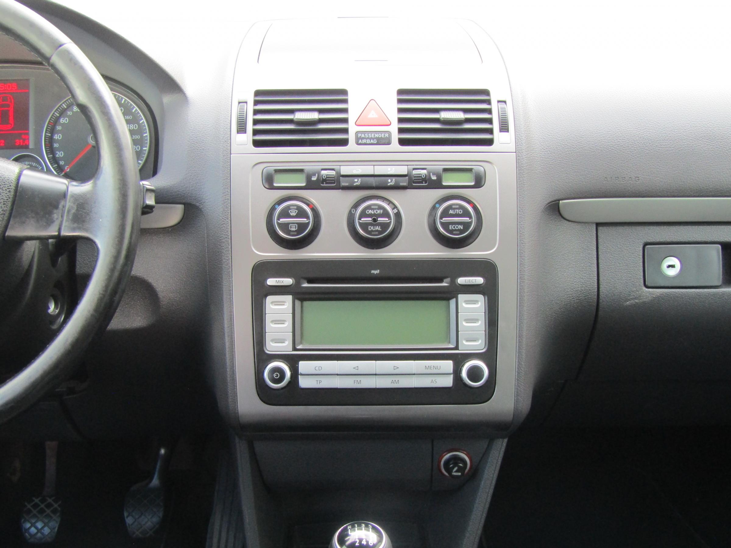 Volkswagen Touran, 2007 - pohled č. 12