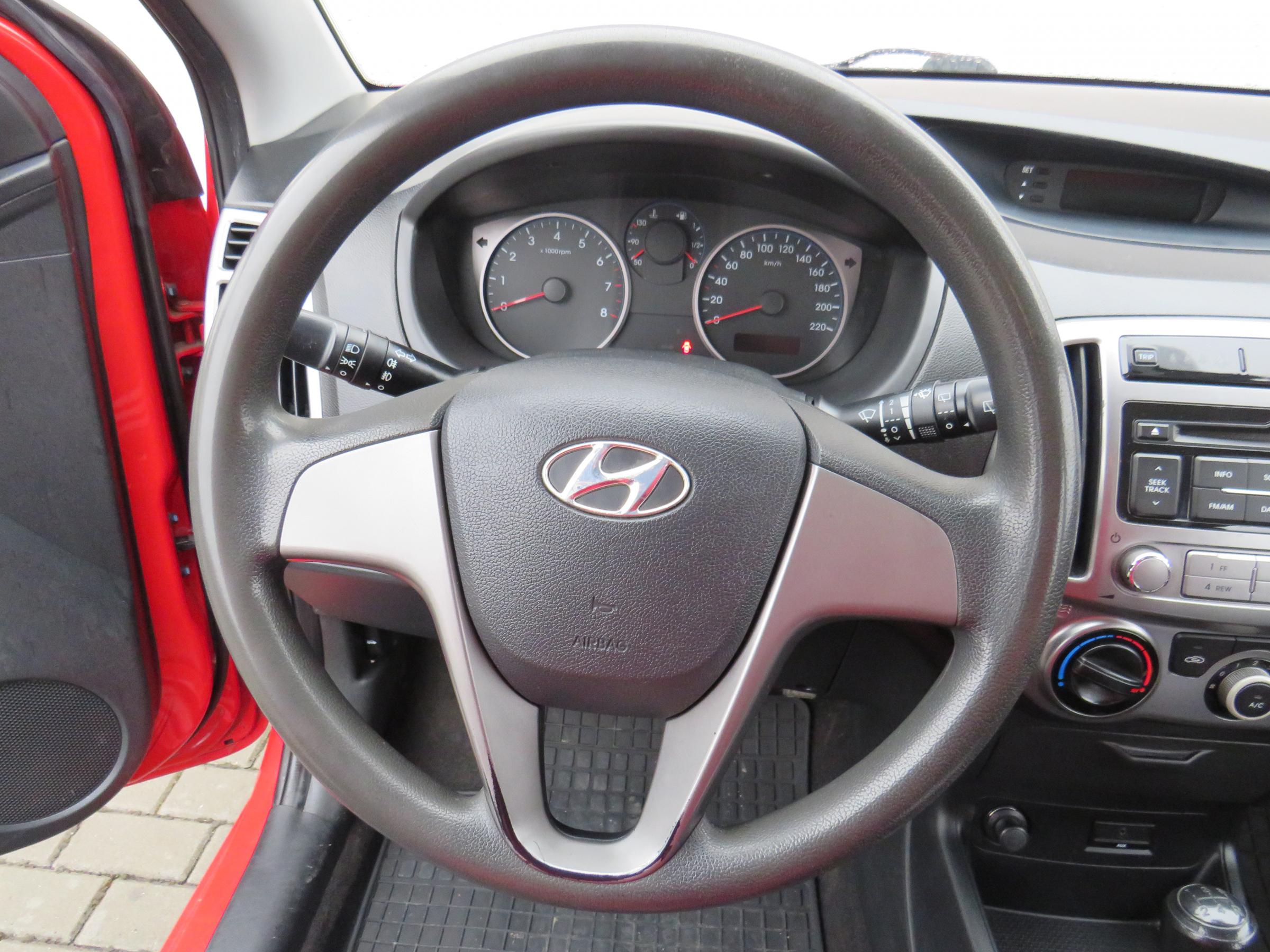 Hyundai i20, 2013 - pohled č. 14