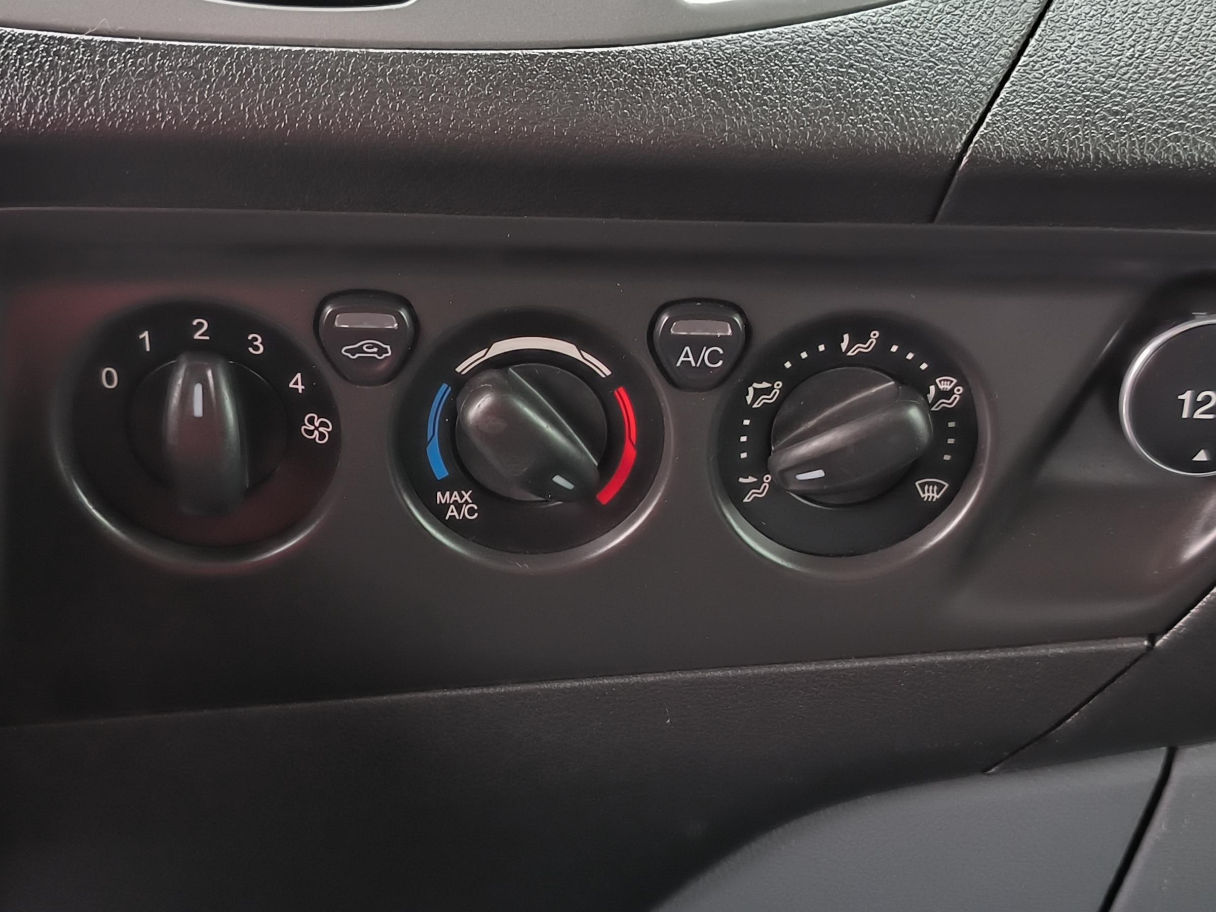 Ford Transit Custom, 2017 - pohled č. 18