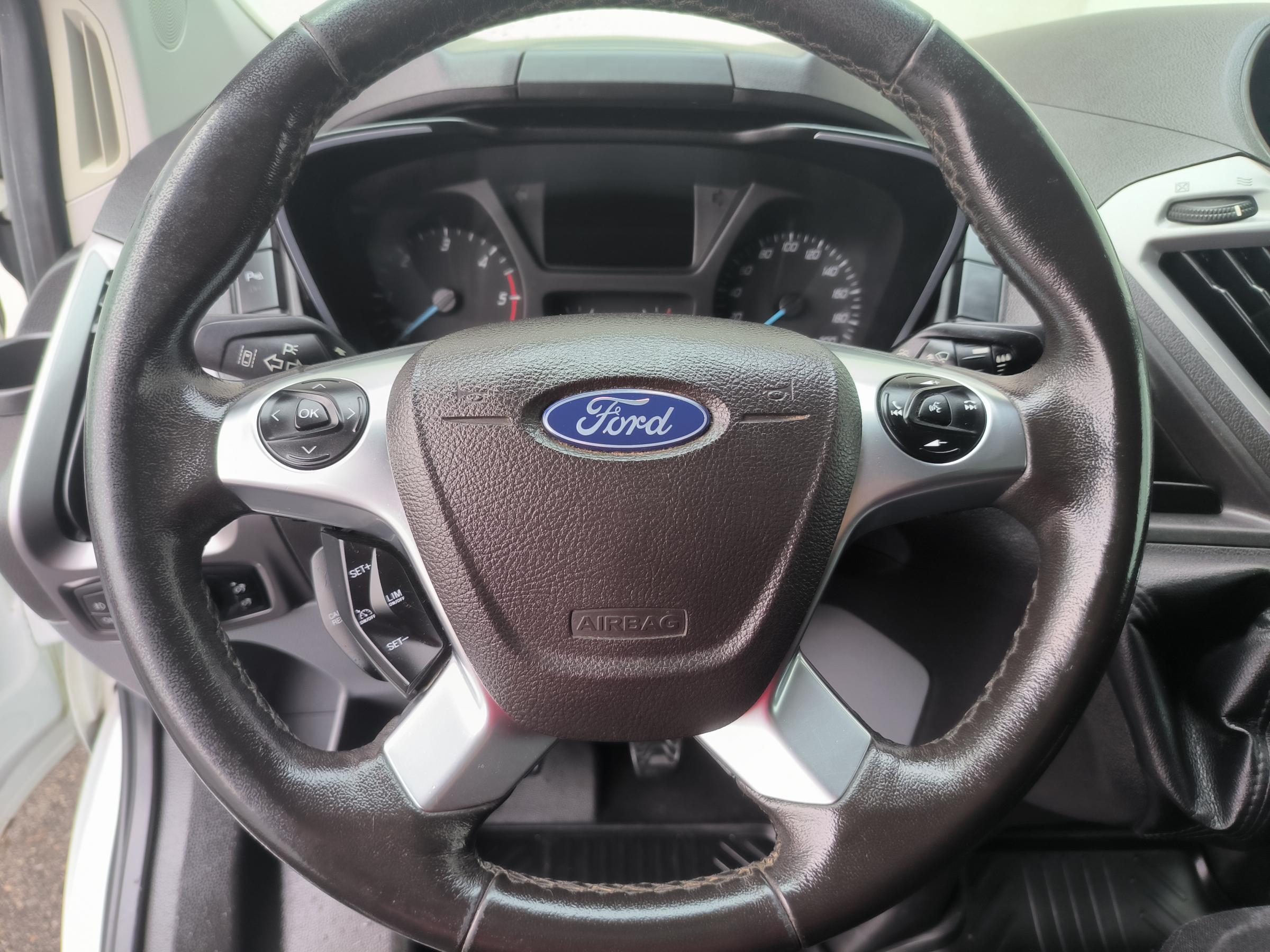 Ford Transit Custom, 2017 - pohled č. 19