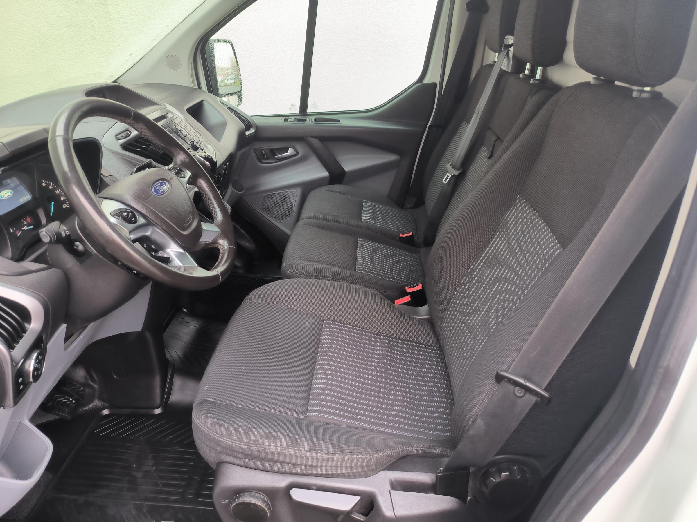 Ford Transit Custom, 2017 - pohled č. 22