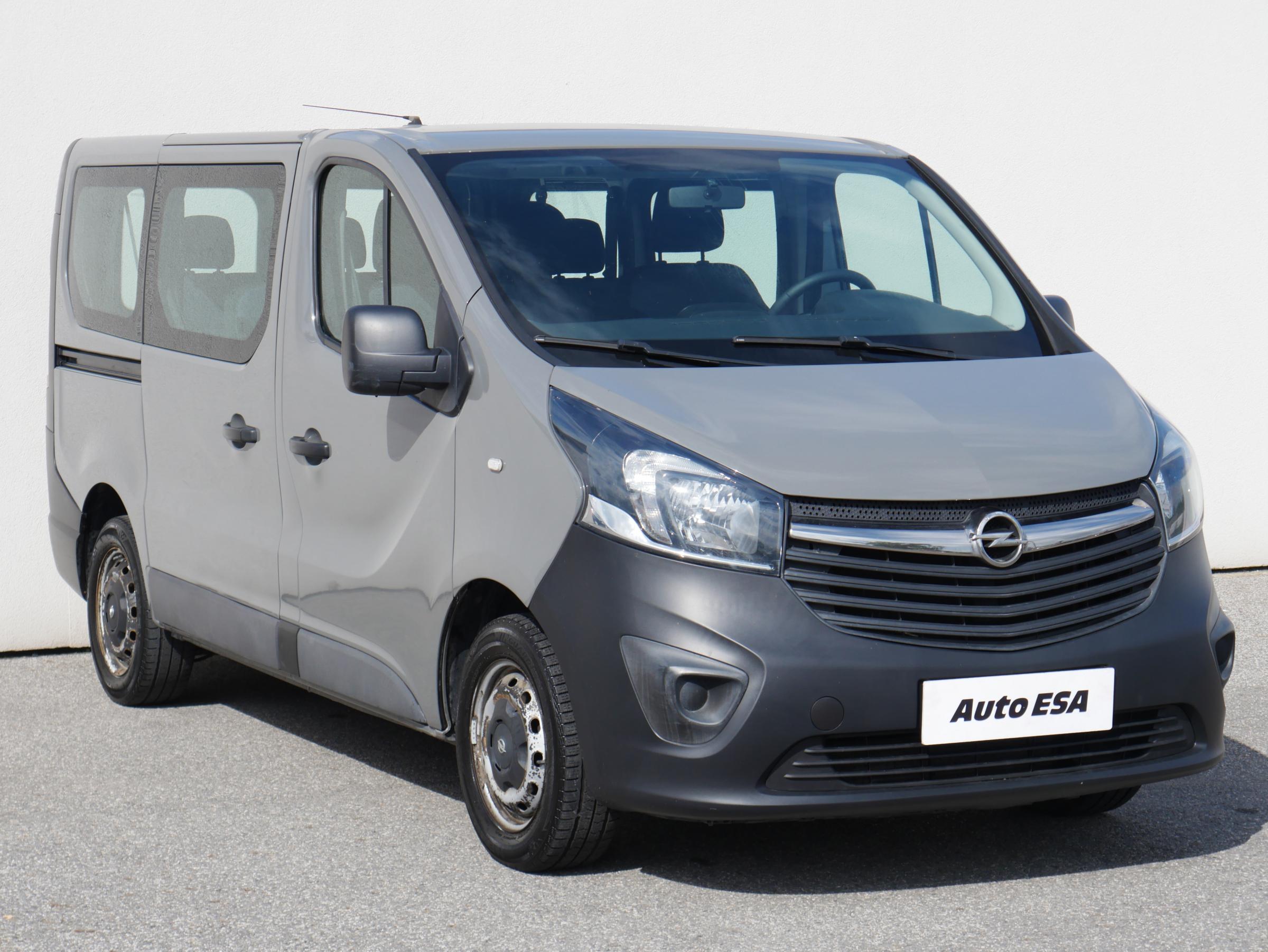 Opel Vivaro, 2015 - celkový pohled