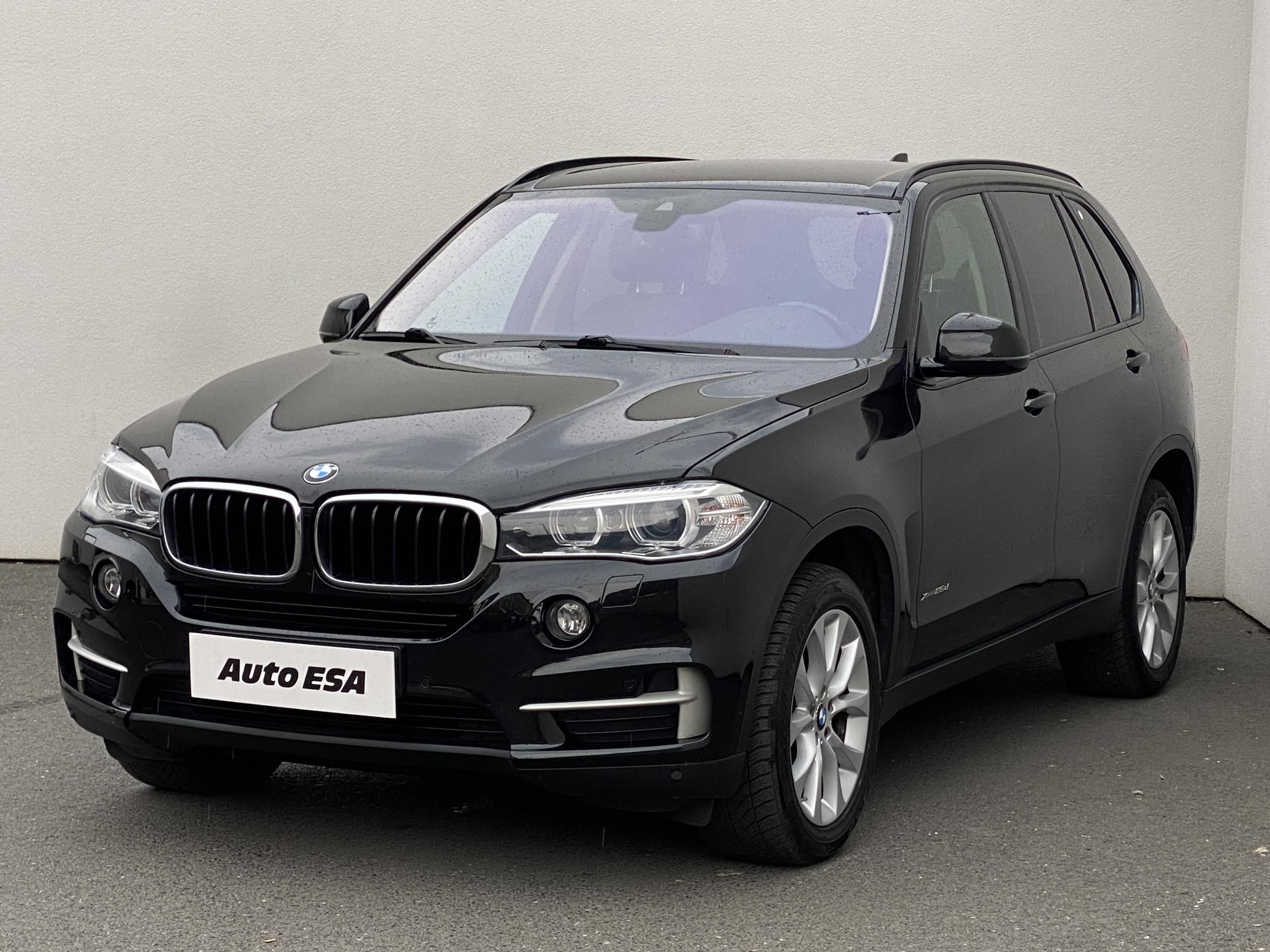 BMW X5, 2016 - pohled č. 3