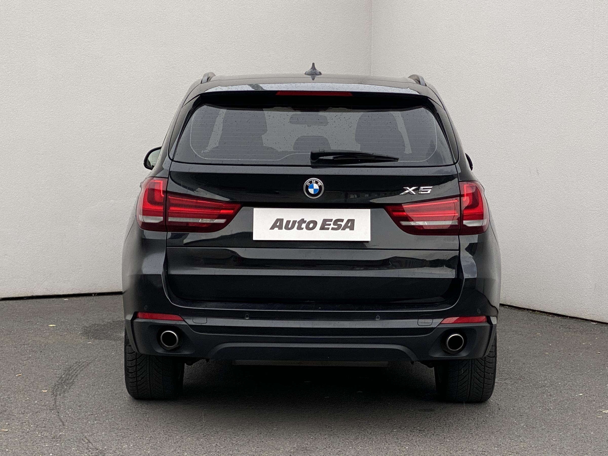 BMW X5, 2016 - pohled č. 5