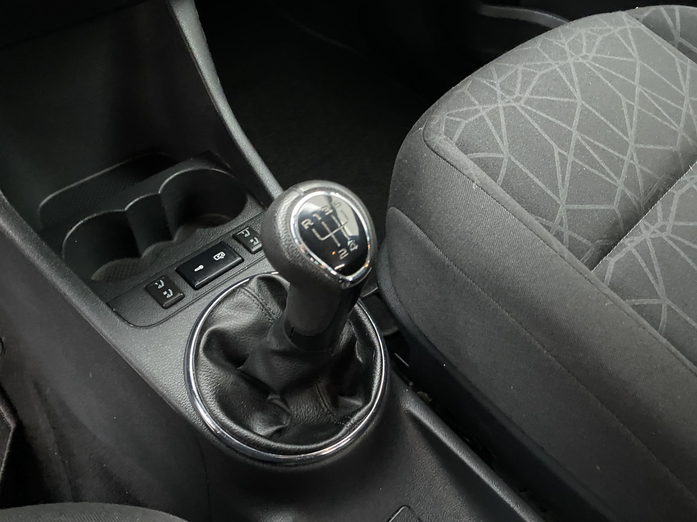 Škoda Fabia II, 2011 - pohled č. 16