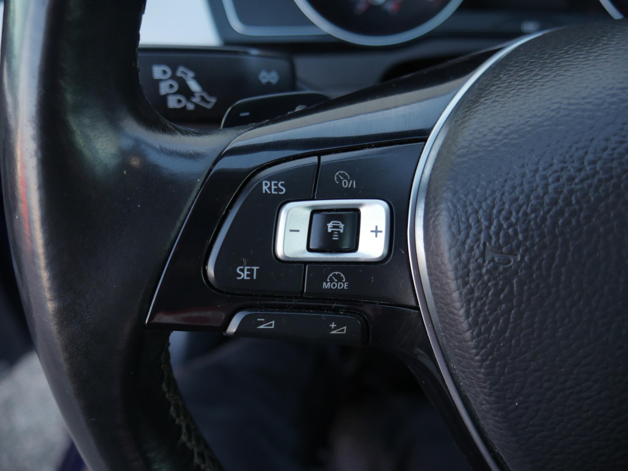 Volkswagen Passat, 2018 - pohled č. 12