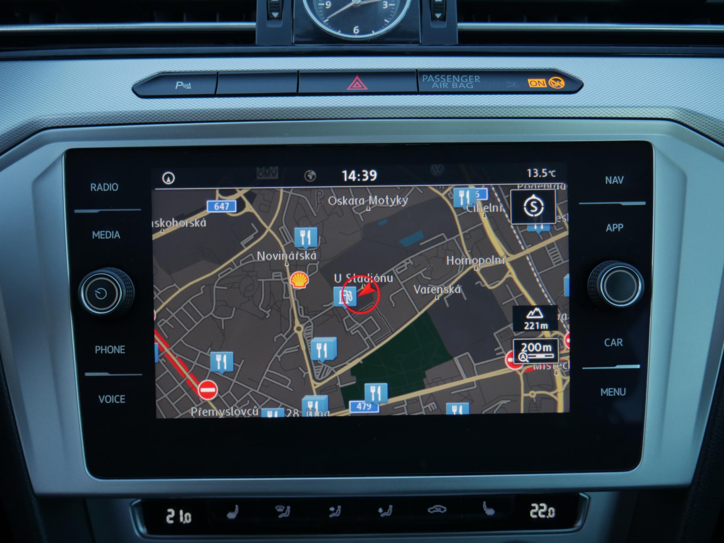 Volkswagen Passat, 2018 - pohled č. 18