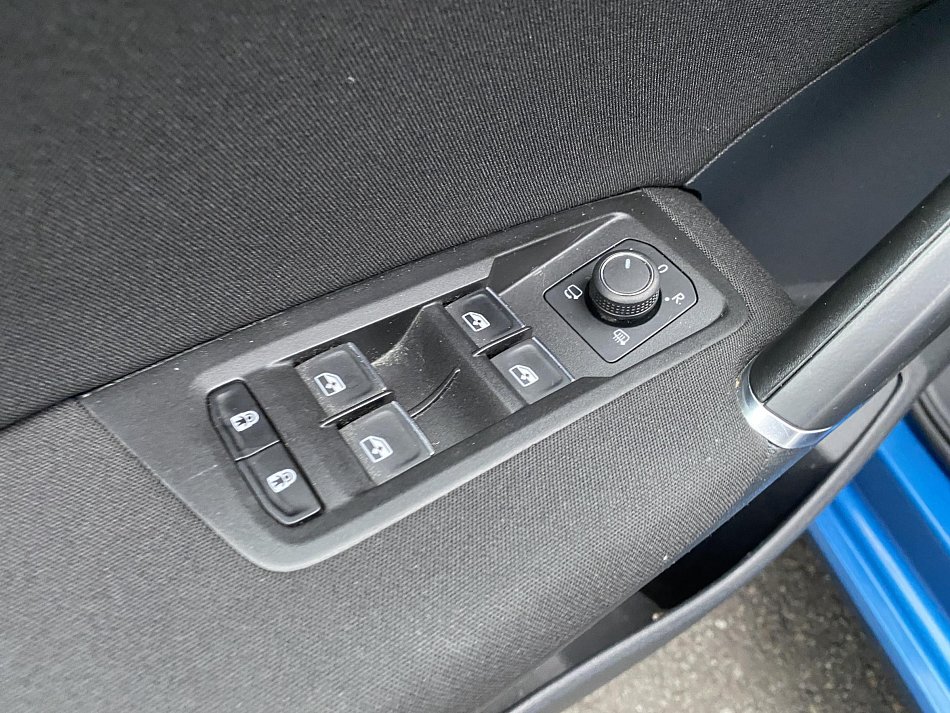 Volkswagen Touran 2.0 TDi 