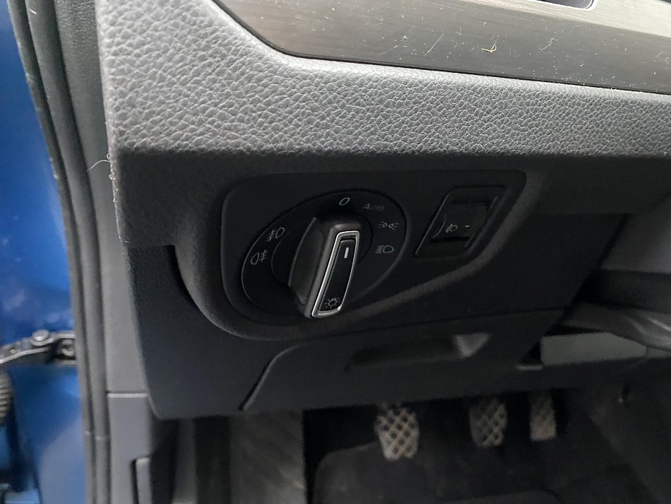 Volkswagen Touran 2.0 TDi 