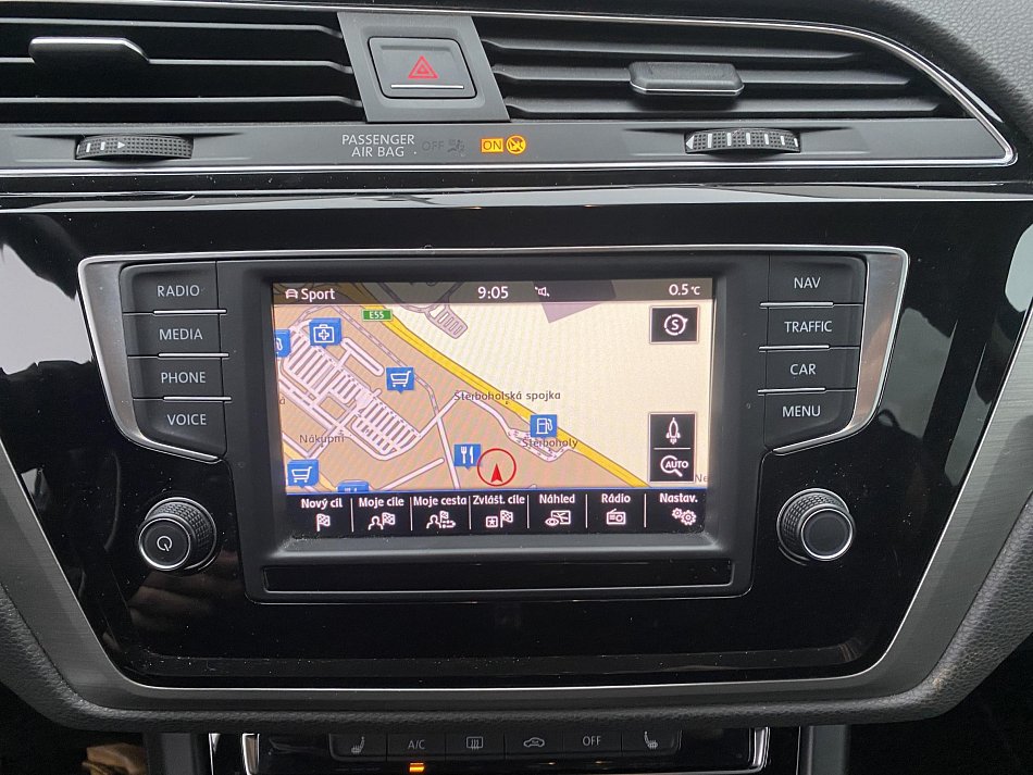 Volkswagen Touran 2.0 TDi 