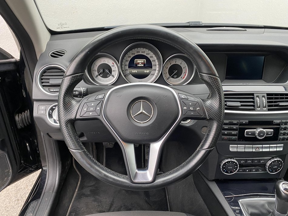 Mercedes-Benz Třída C 1.6i  C180