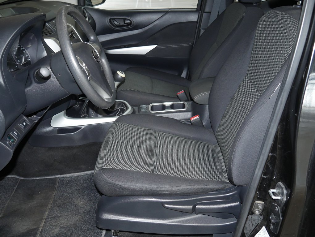Nissan NP300 2.3 dCi  4WD