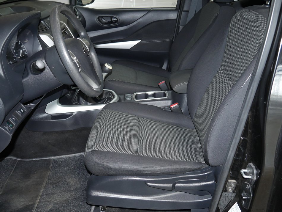 Nissan NP300 2.3 dCi  4WD