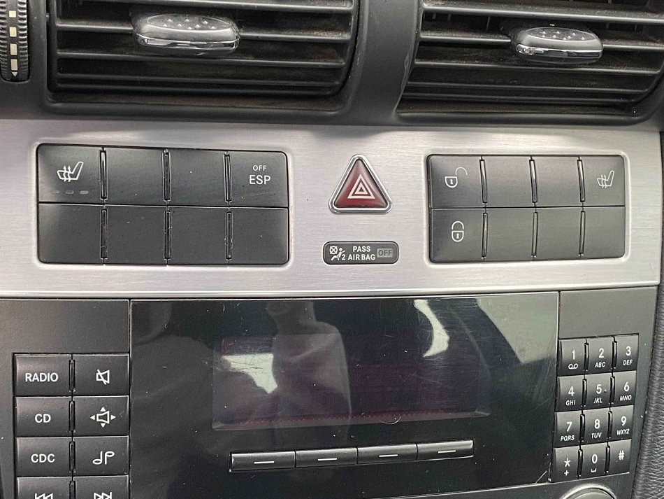 Mercedes-Benz Třída C 2.2CDi 