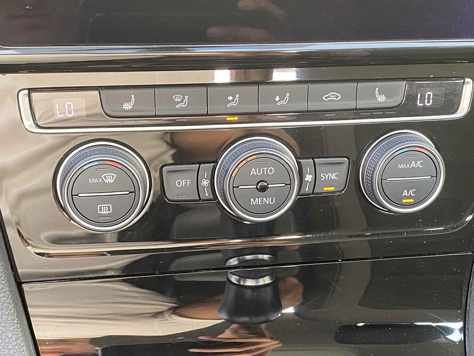 Volkswagen Golf 1.5TSi Highline
