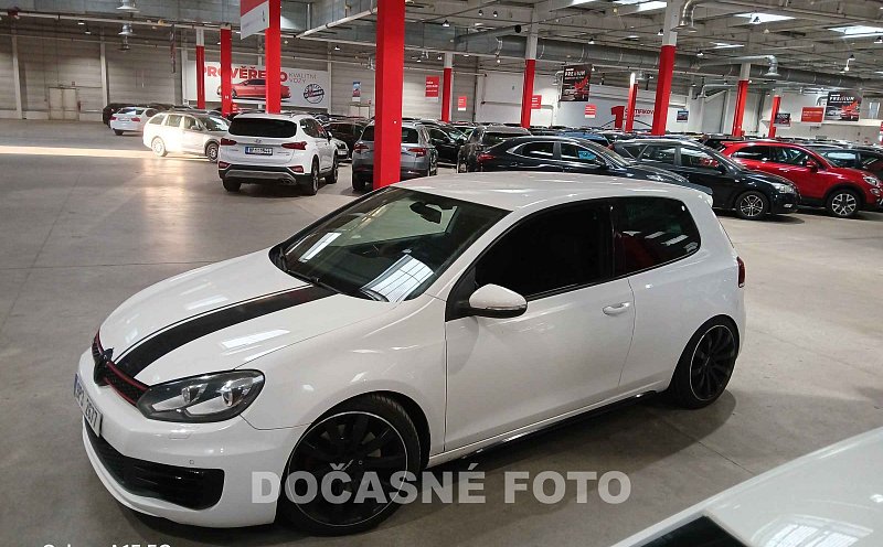 Volkswagen Golf 2.0TSi 