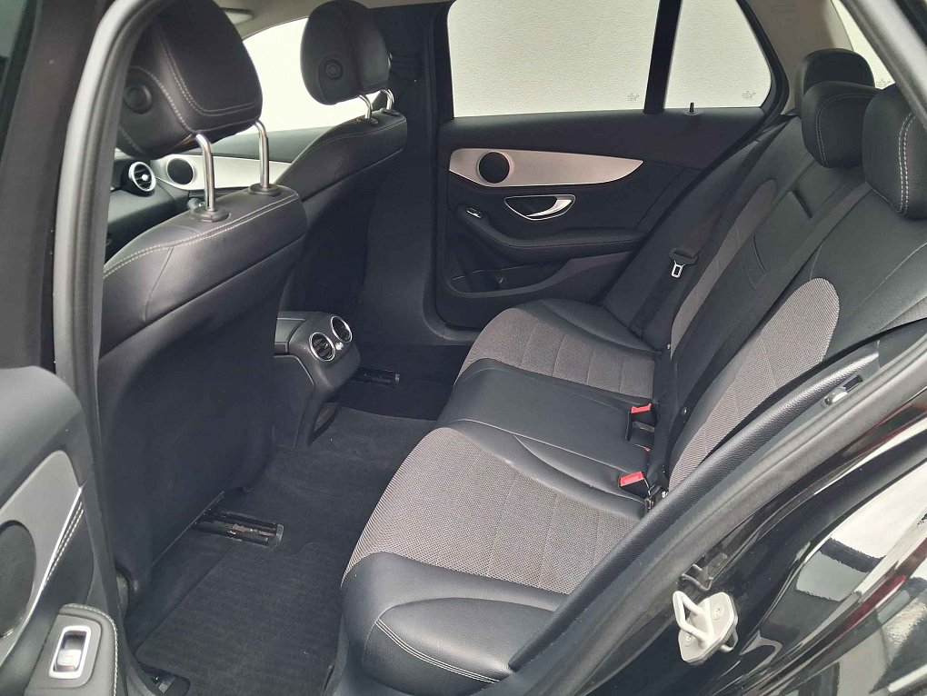 Mercedes-Benz Třída C 2.0 i Avantgarde C200