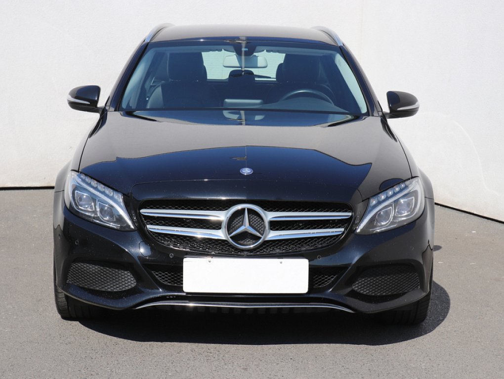 Mercedes-Benz Třída C 2.0 i Avantgarde C200