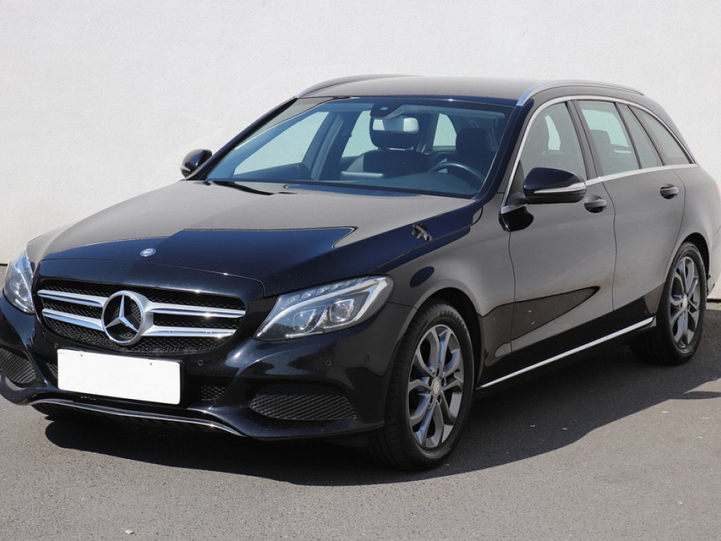 Mercedes-Benz Třída C 2.0 i Avantgarde C200