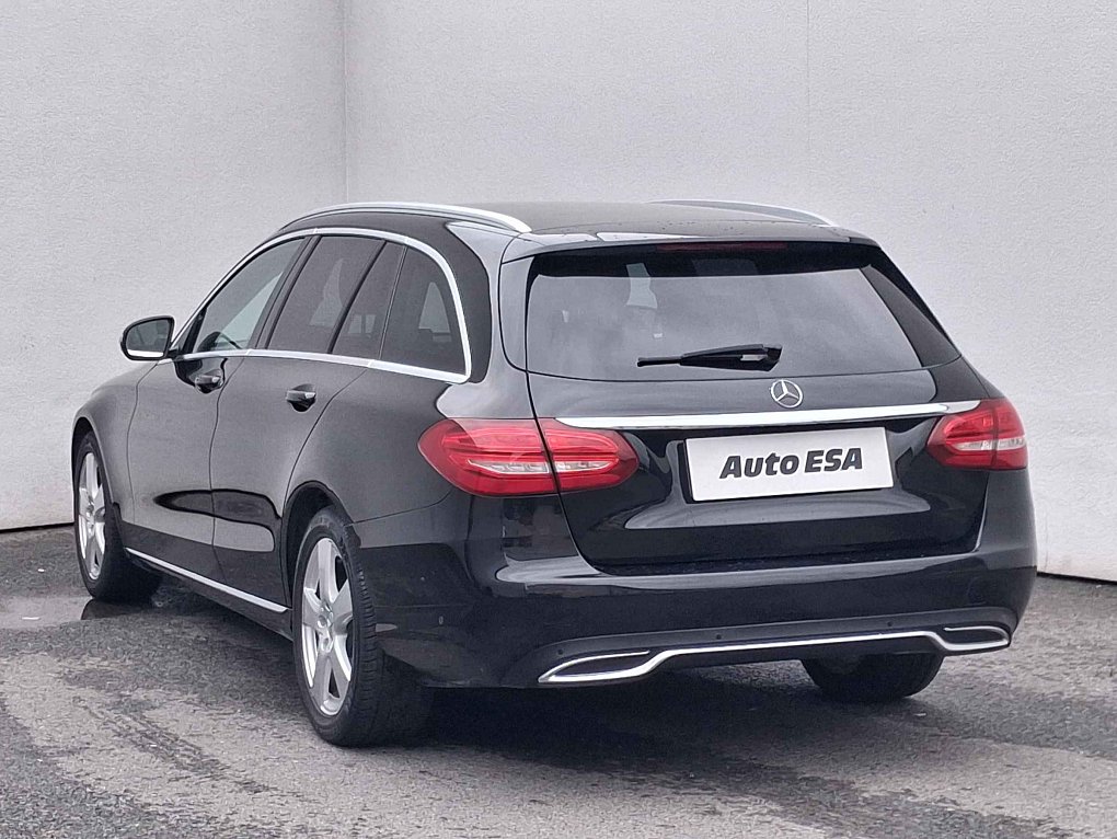 Mercedes-Benz Třída C 2.0 i Avantgarde C200