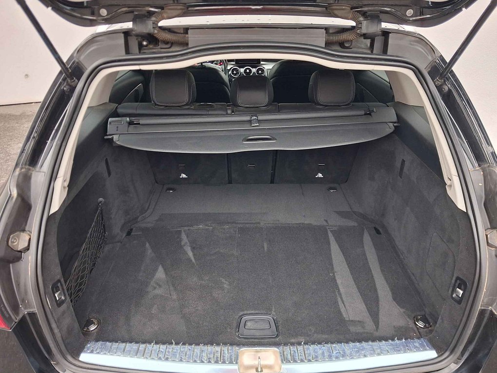 Mercedes-Benz Třída C 2.0 i Avantgarde C200