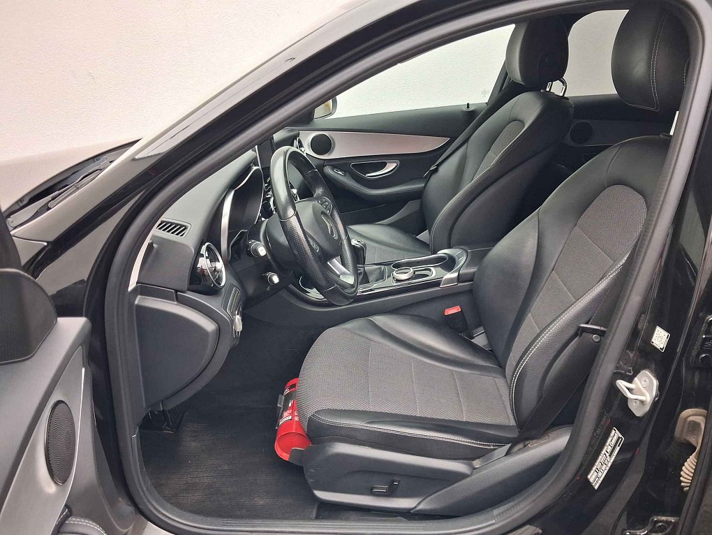 Mercedes-Benz Třída C 2.0 i Avantgarde C200