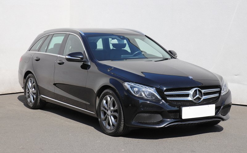 Mercedes-Benz Třída C 2.0 i Avantgarde C200