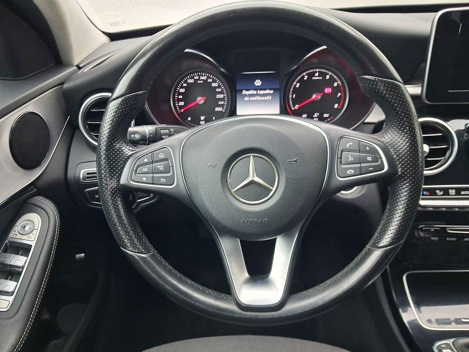 Mercedes-Benz Třída C 2.0 i Avantgarde C200