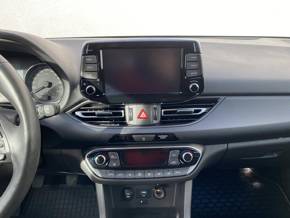 Hyundai I30 1.5 T-GDi Smart 48V