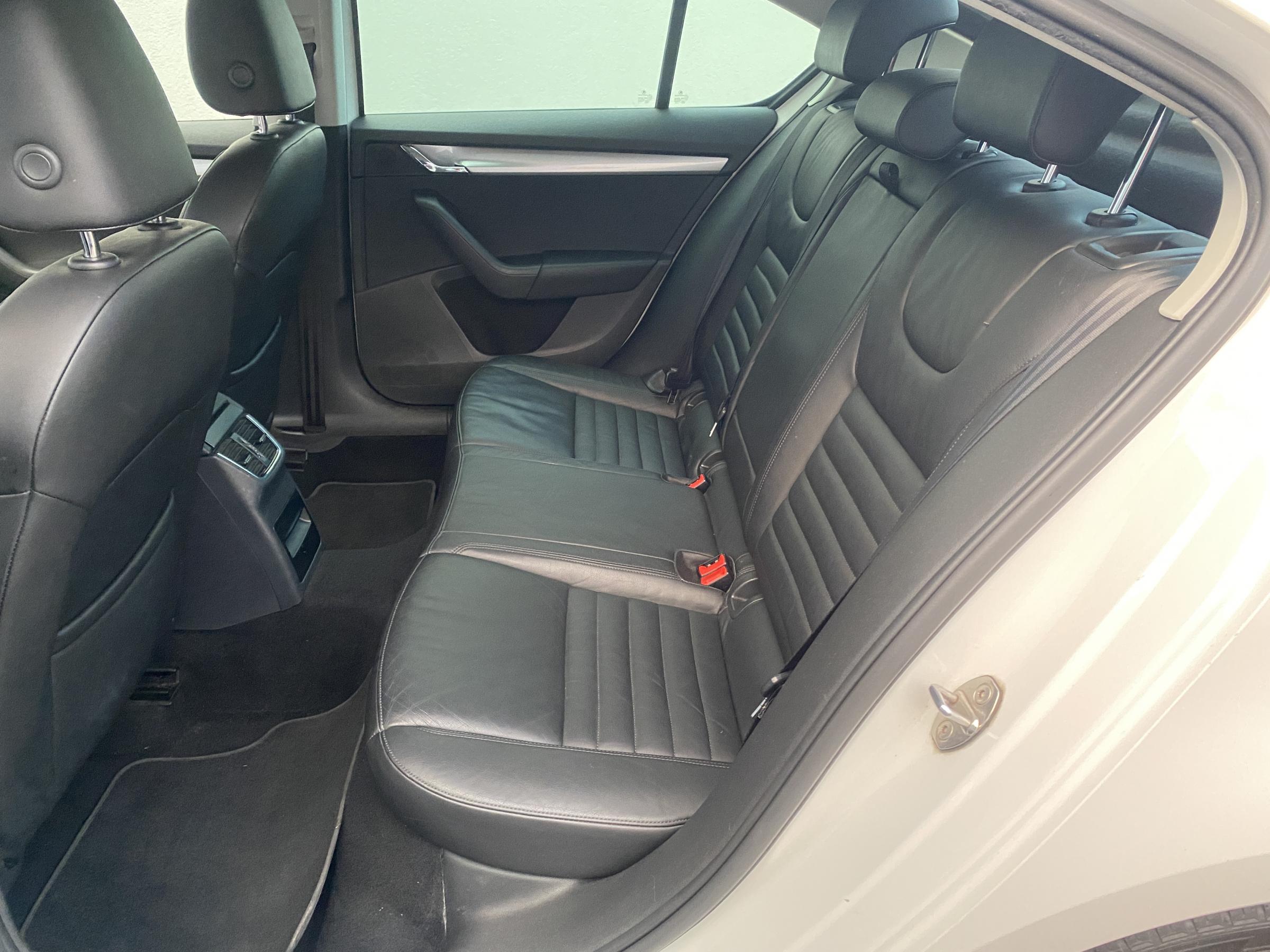 Škoda Octavia III, 2014 - pohled č. 10