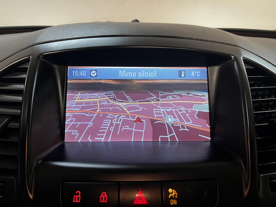 Opel Insignia 2.0CDTi 