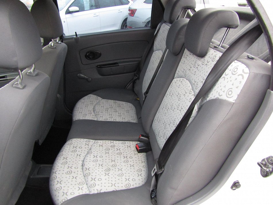 Chevrolet Spark 0.8i 