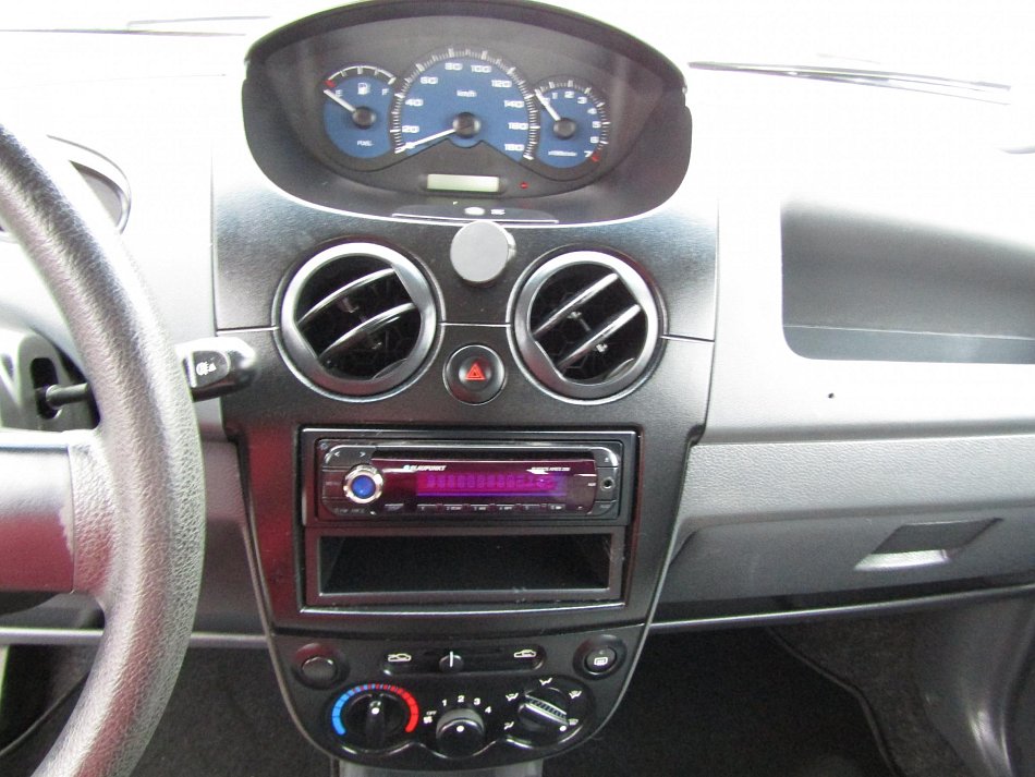 Chevrolet Spark 0.8i 