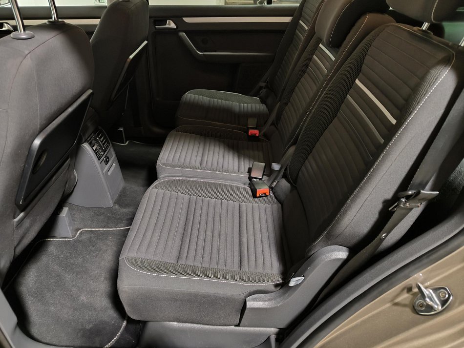 Volkswagen Touran 2.0TDi 