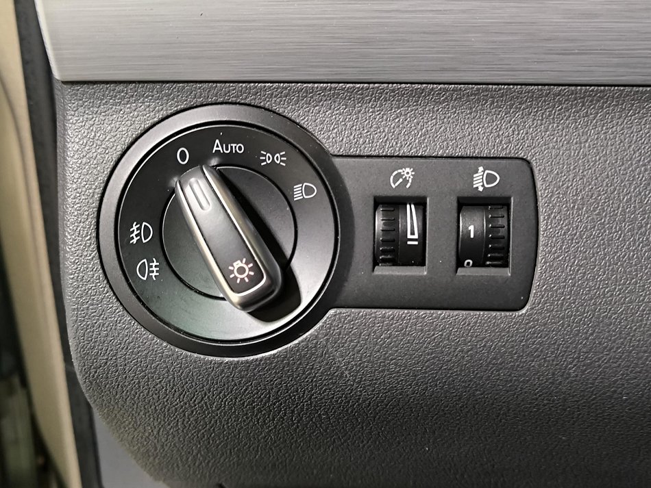 Volkswagen Touran 2.0TDi 