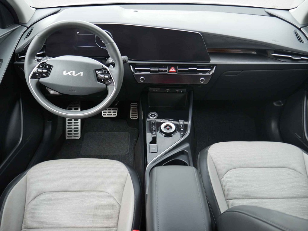Kia Niro 1.6 GDi 