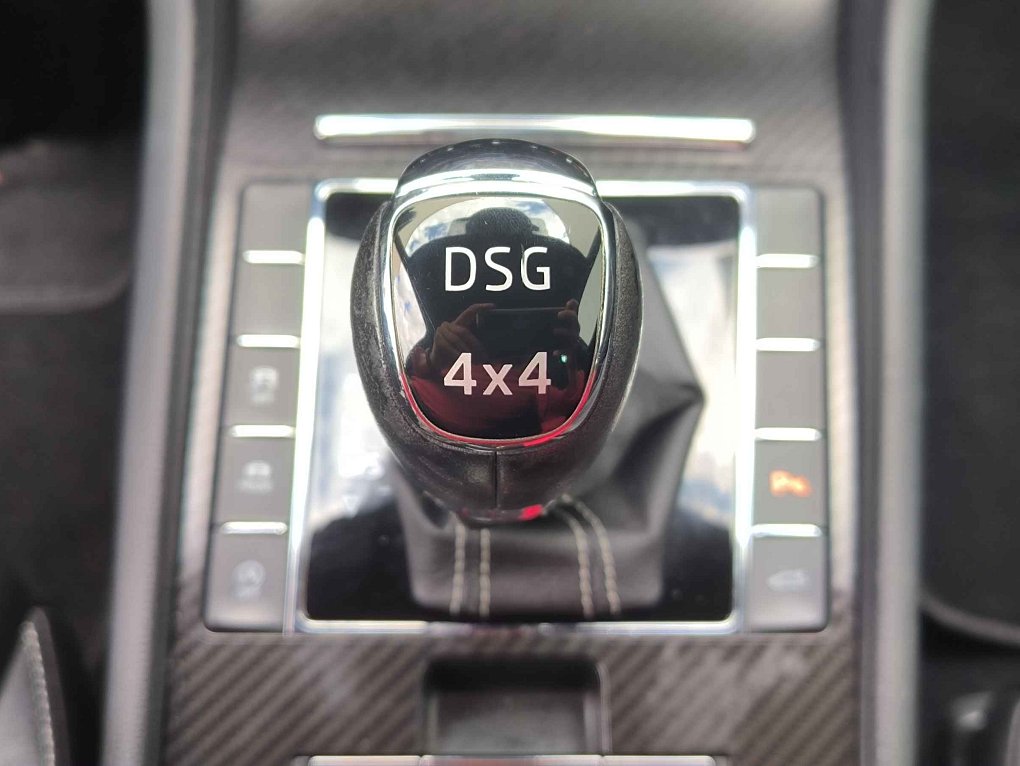 Škoda Superb III 2.0 TDi SportLine 4x4