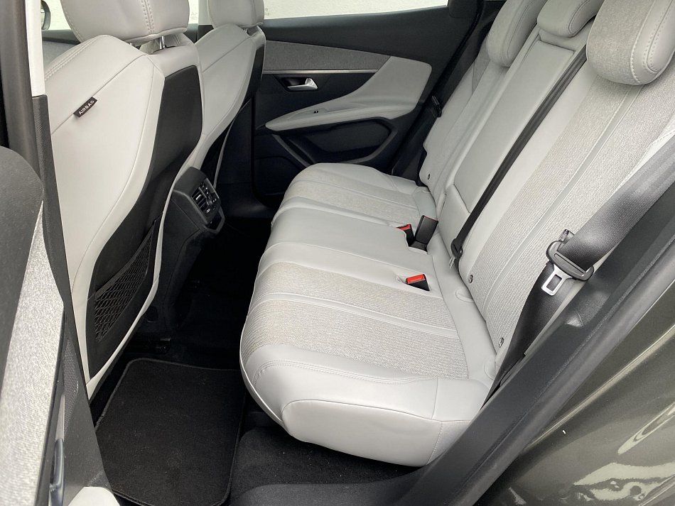 Peugeot 3008 1.2 PT Allure