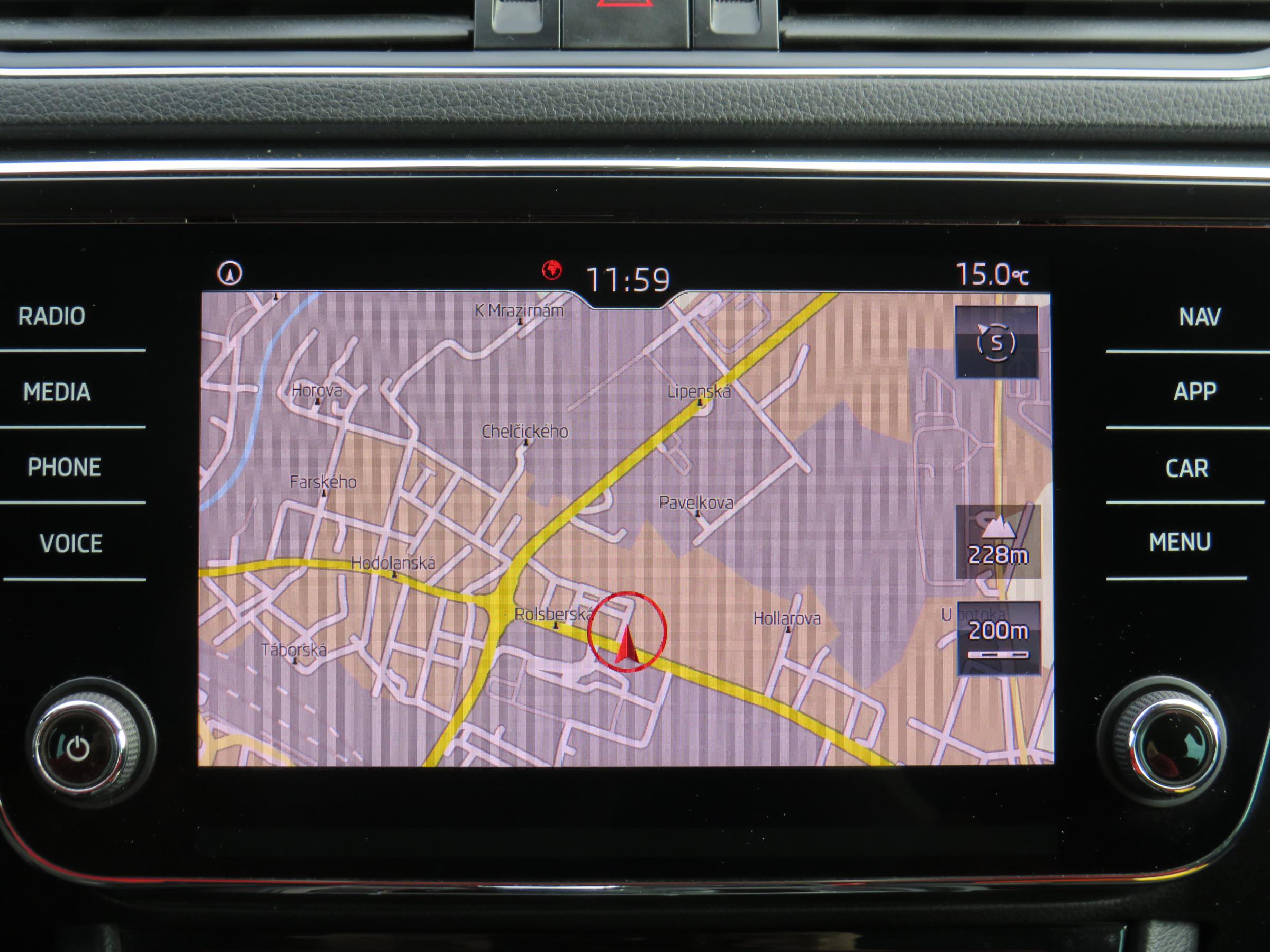 Škoda Superb III, 2020 - pohled č. 14