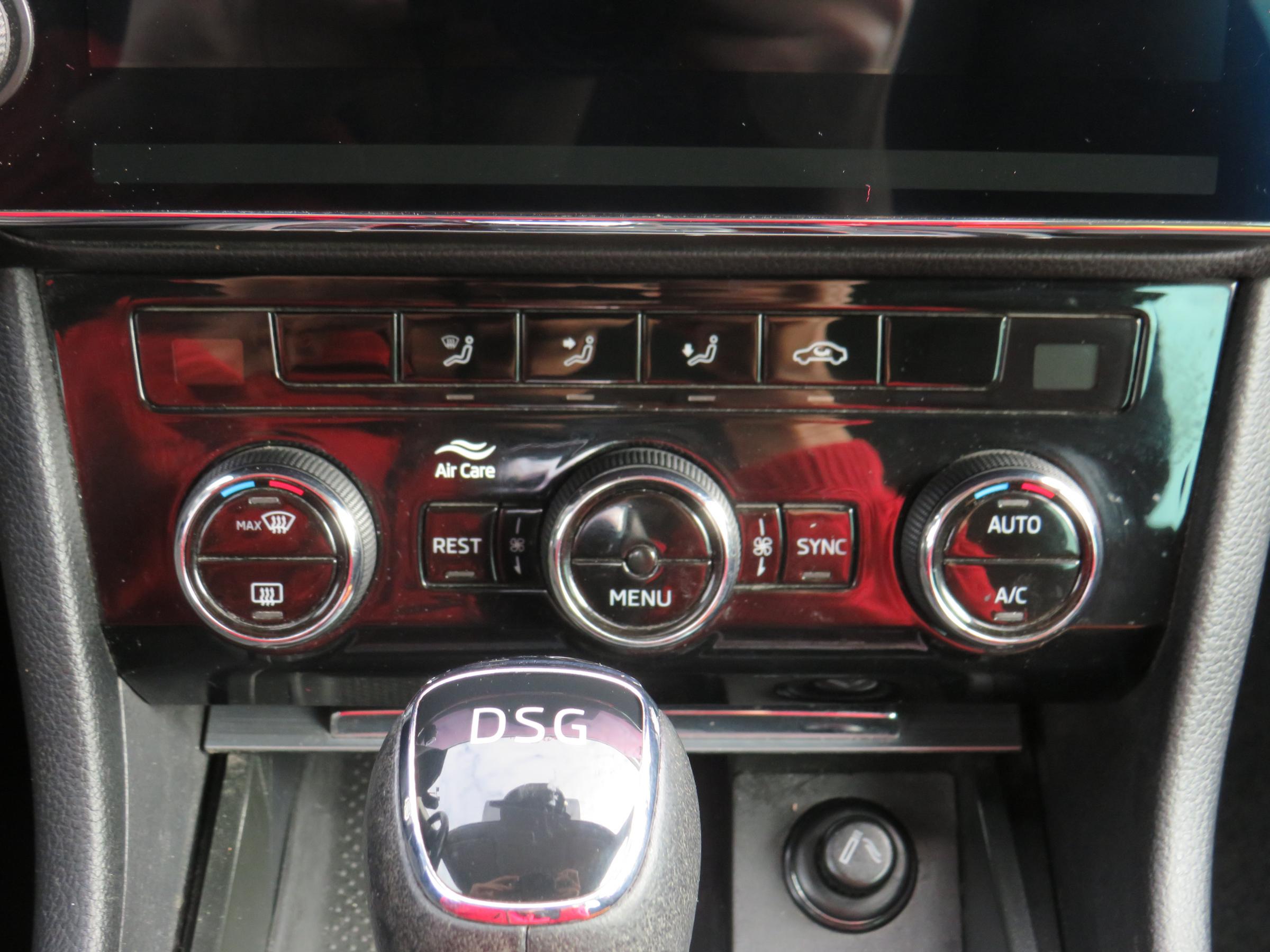 Škoda Superb III, 2020 - pohled č. 16