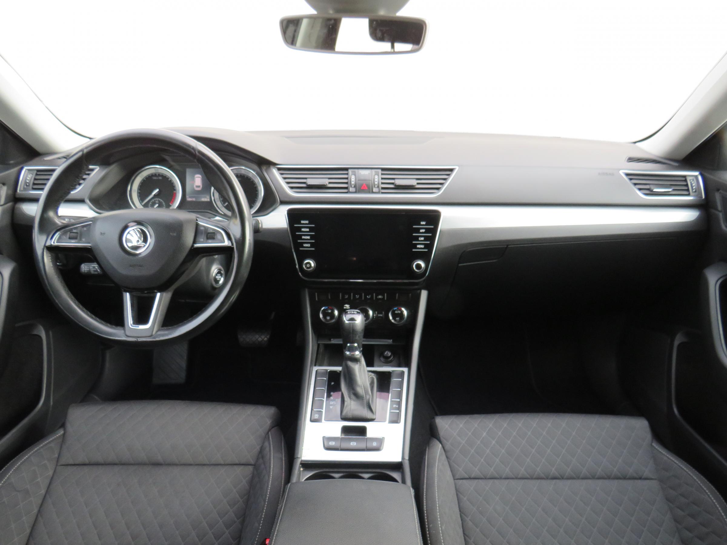 Škoda Superb III, 2020 - pohled č. 8